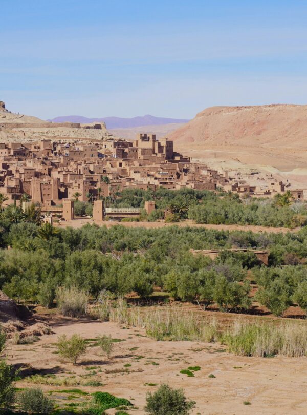 Explore the stunning ancient architecture of Aït-Ben-Haddou, a UNESCO World Heritage Site in Morocco.